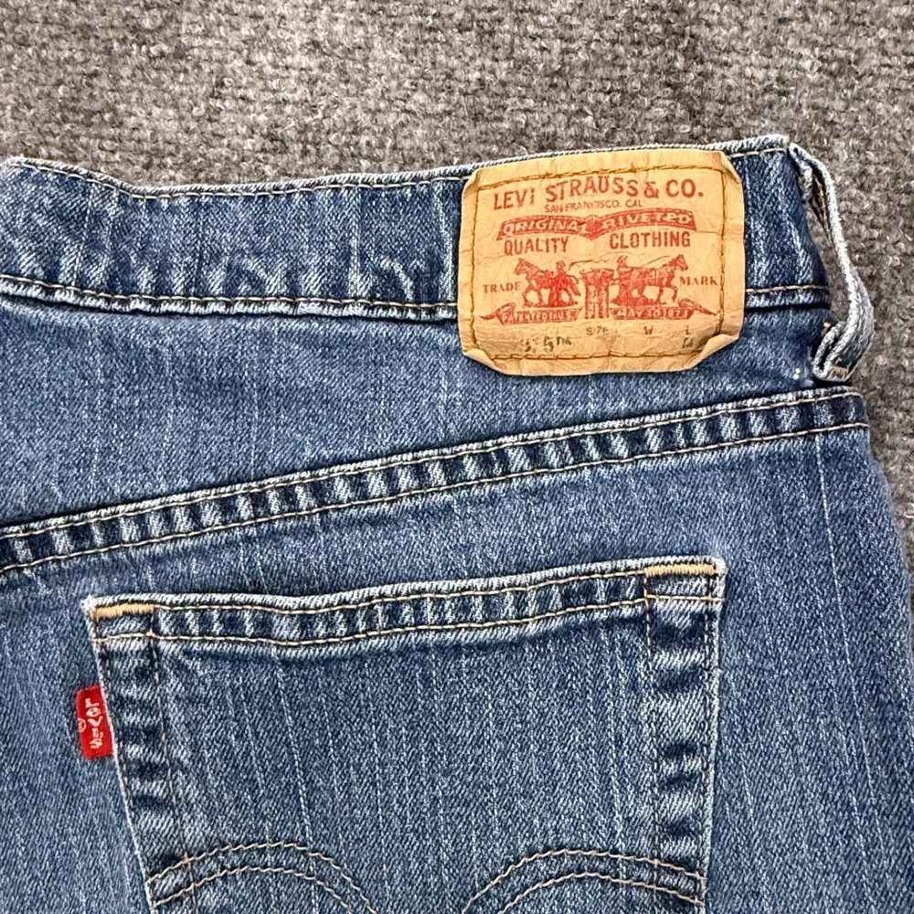 Vtg Levis Nouveau 515 Cut off Shorts Womens‎ 14M Blue Denim Shortie Frayed Hem